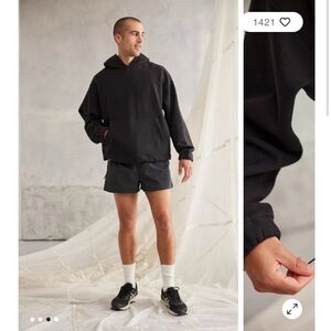 Standard Cloth Black Free Throw Hoodie